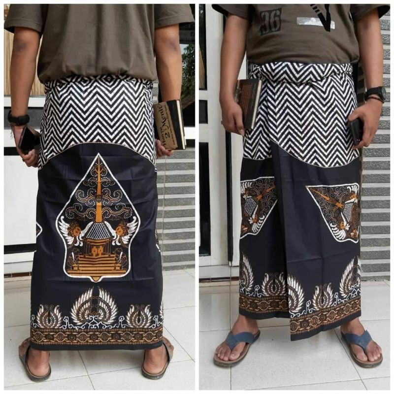 Sarung Batik Halus Motif Wayang Gunungan - Warna Hitam Putih  - Sarung Gus Azmi