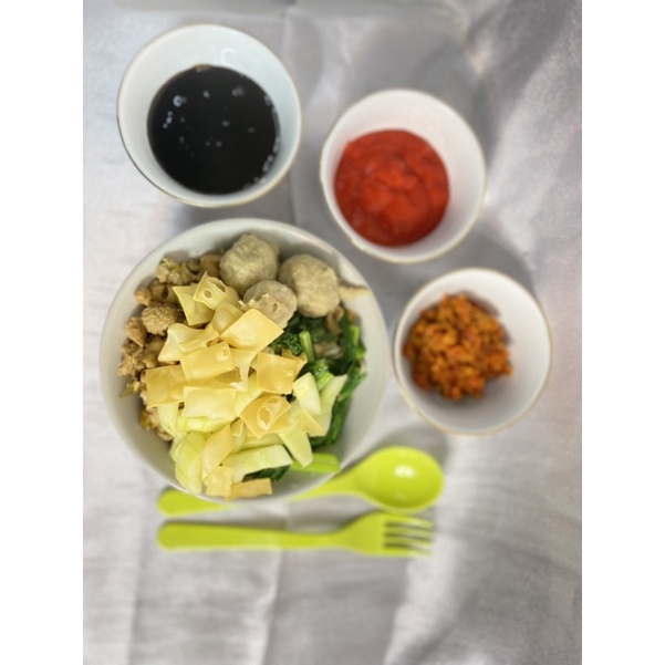 

Mie ayam SUPER DUPER DAGING