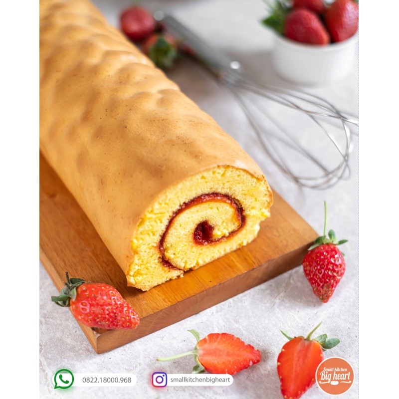 

Roll Spiku Original (Selai Strawberry) / Roll Lapis surabaya / Roll Spikoe