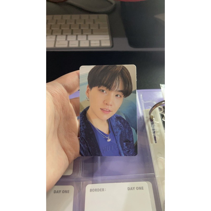 PC RANDOM BE ESSENTIAL SUGA (BOOKED)