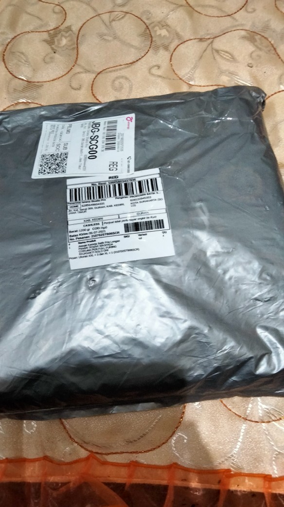 Atasan Kemeja Batik Pria Lengan Pendek Semar Waspada Corona Pen Full Furing Rajasakti Solo Ori