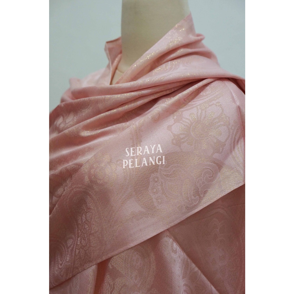 Pashmina Sutra Metalik | Motif Keong/Kembang/Bunga | Selendang | Scarf | Syal | Shawl | Pasmina | Souvenir | Hadiah Ulang Tahun | Birthday Gift | Aksesoris Fashion Wanita | Luxury Scarf | Premium Import Quality | Grosir Murah-3. Soft pink