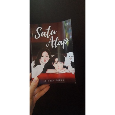Novel second. Satu Atap. Citra Novy