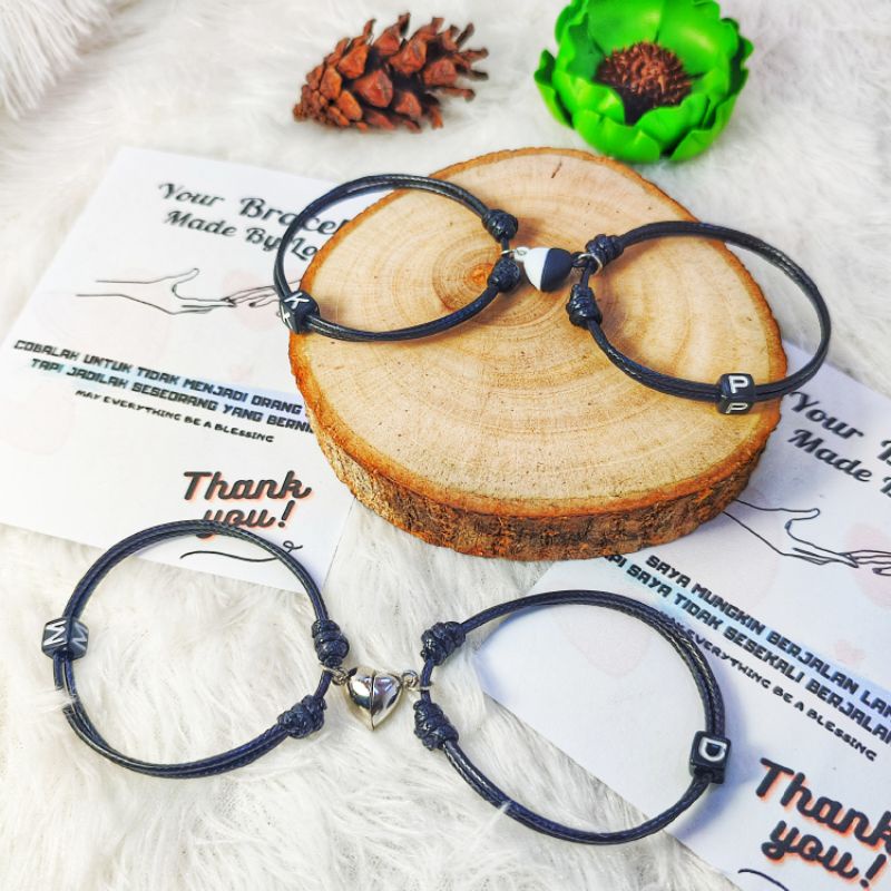 Gelang Couple Magnet Inisial Nama | Gelang Magnet Inisial Huruf Bentuk Hati | Tali Korea Hitam 2mm |