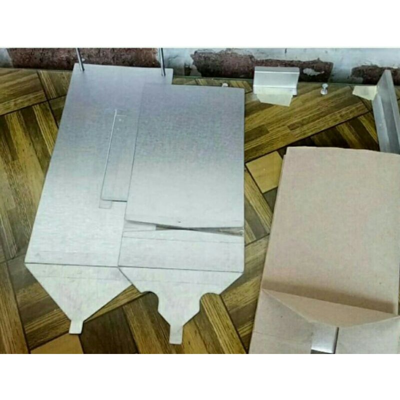 

Alat lipat paper bag gorengan/makanan 11x8x17,5cm+tatakan