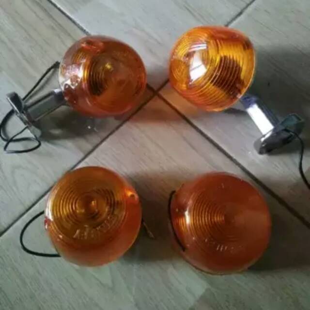 lampu sein reting depan belakang C 70 standart set