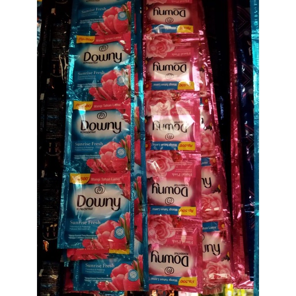 Downy Sachet Aneka Varian ( 12 × 11ml )