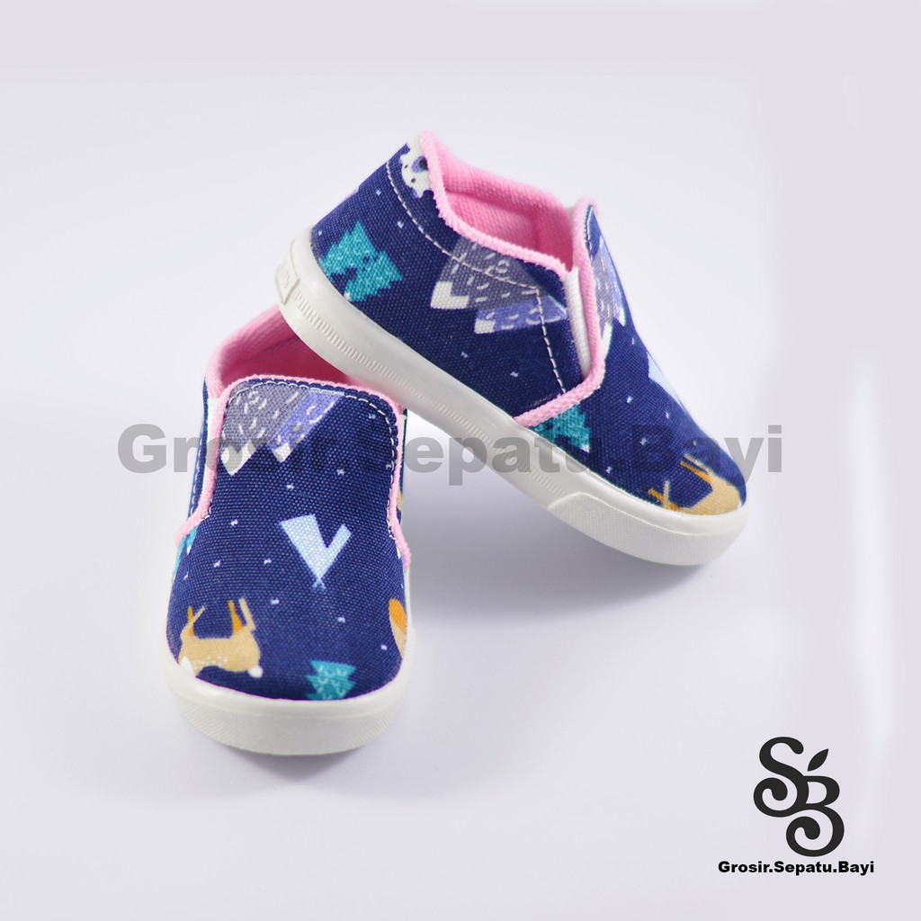 sepatu anak slip on motif rusa lucu murah