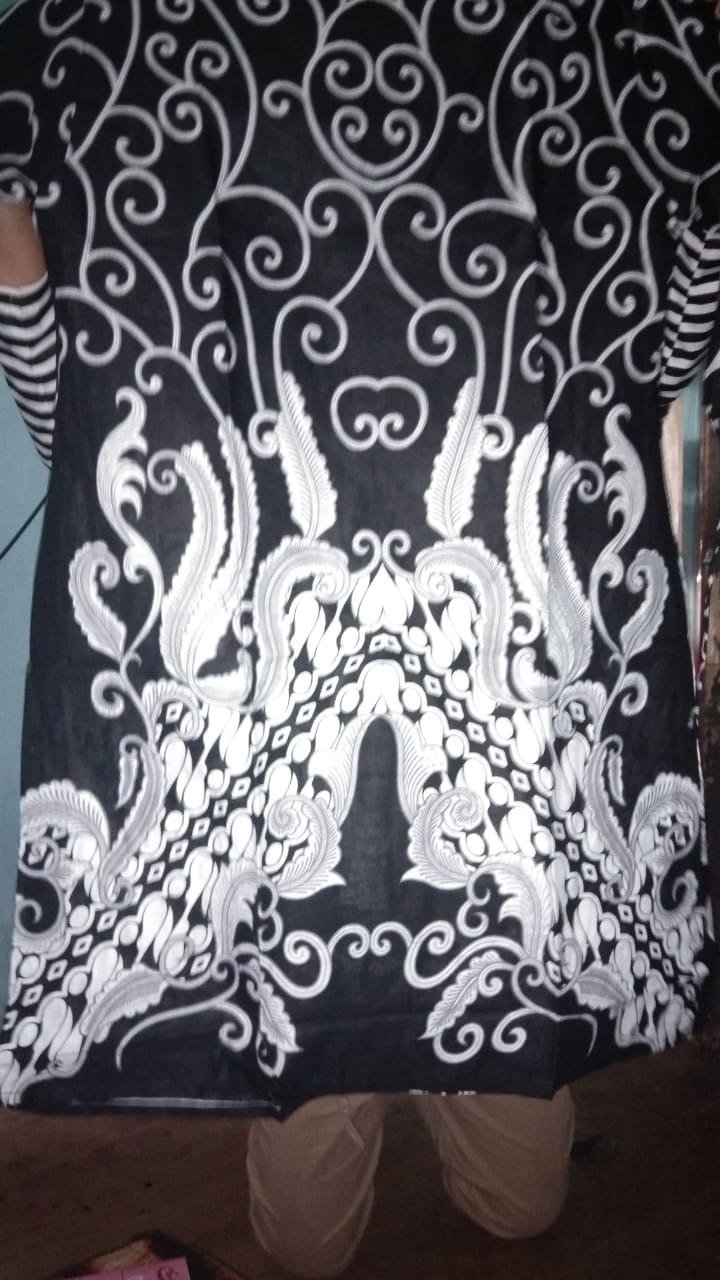 Tunik Batik Motif  Etnica Ulir Putih