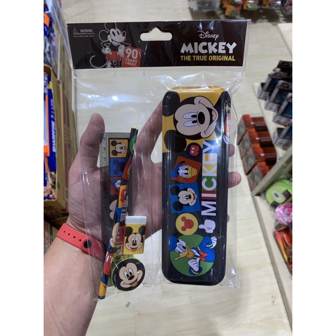 

Jnt Cod Stationery Pack - Paket Alat Tulis Mickey Mouse Kotak Pensil Tin Can Berkualitas Kode 1071