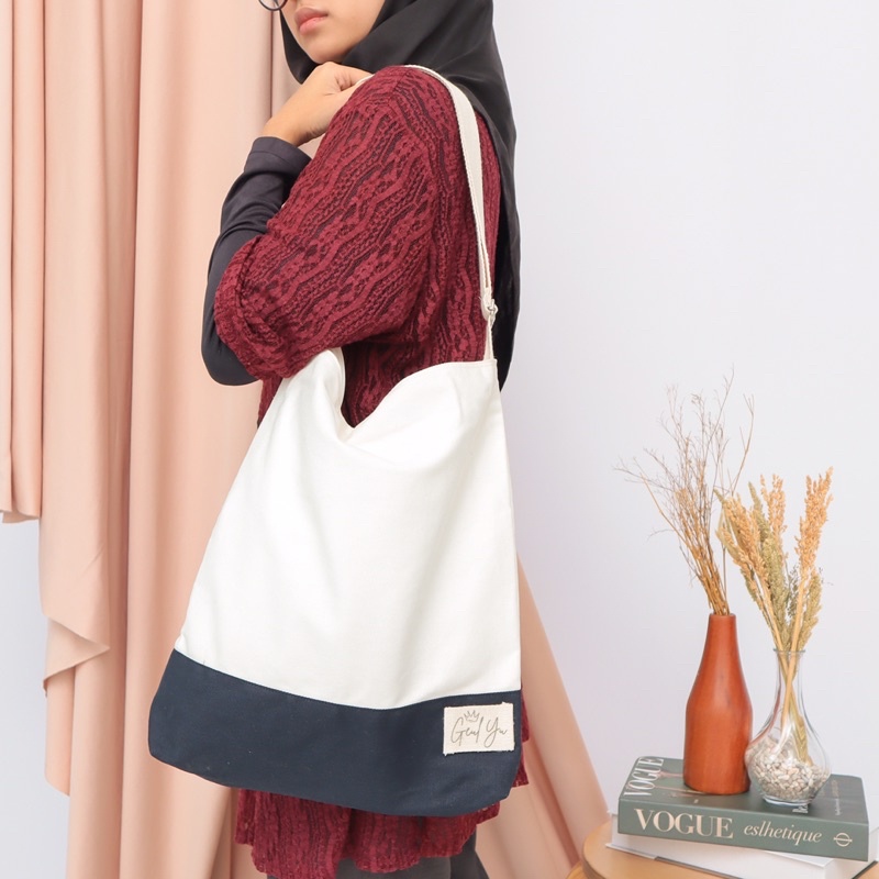 Tote Bag Kanvas Murah (Big Sale Akhir Tahun)