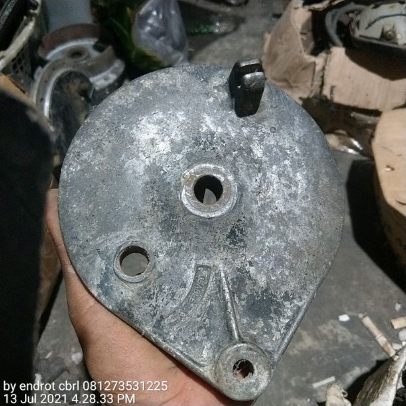 tutup tromol belakqng ke125