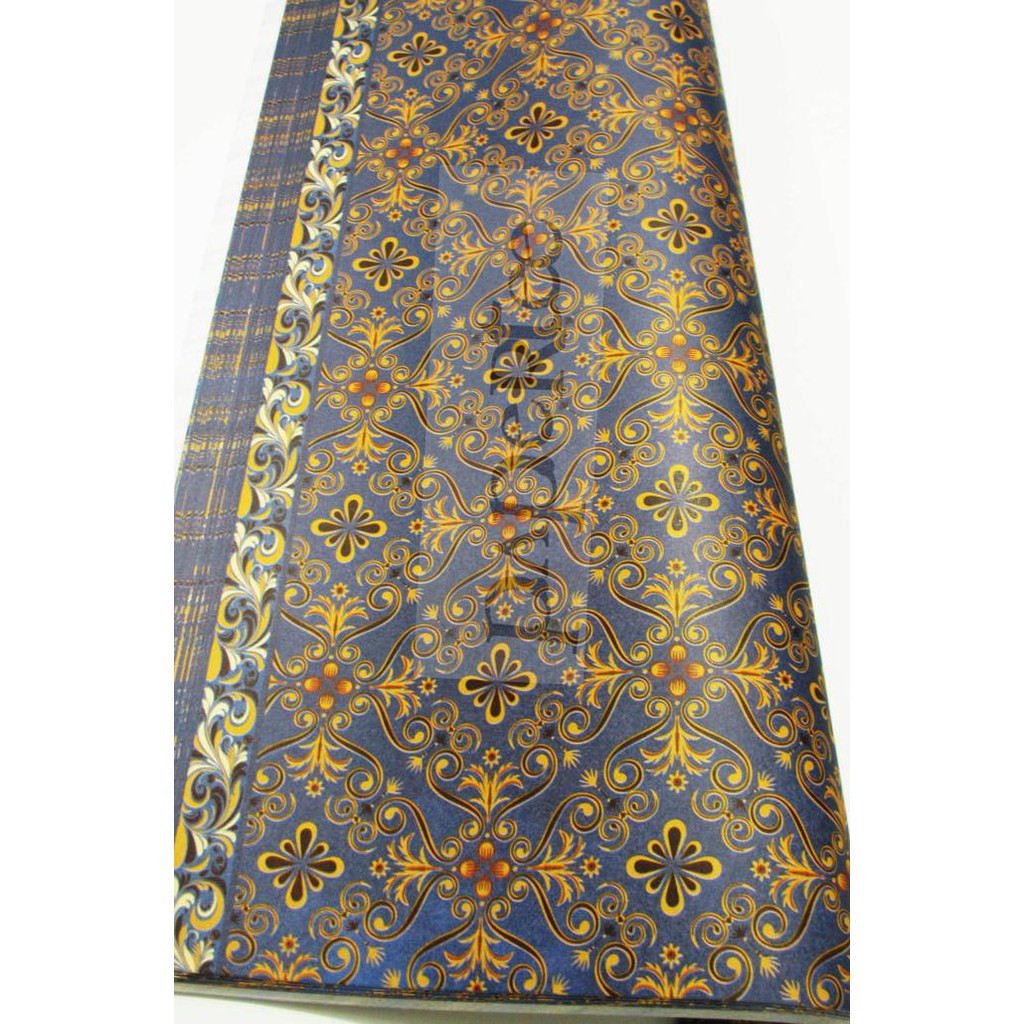 

Kertas Kado Batik Biru Etnik.