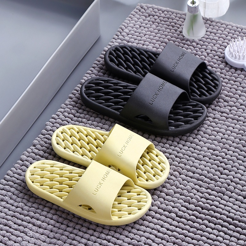 Sandal Kamar Mandi Wanita Bocor Non-Slip Mandi Indoor Empat Musim Rumah Pria Sandal Rumah Plastik Be