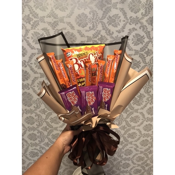 

Bouquet Snack Ulang tahun Wisuda Wedding Kado Free kartu ucapan