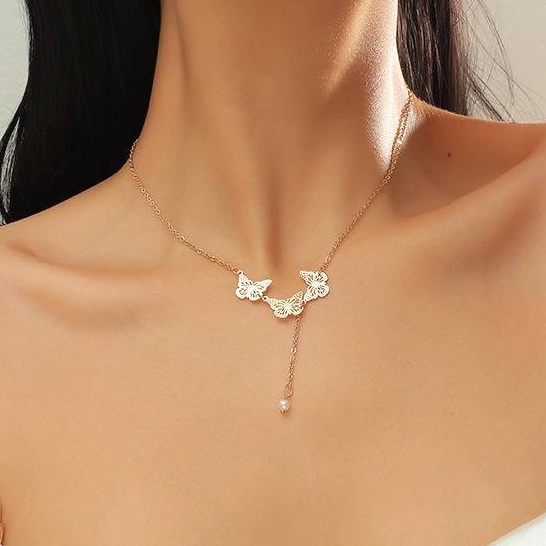 Kalung Choker Rantai Klavikula Desain Kupu-Kupu Lapis Emas Bahan Logam Untuk Wanita