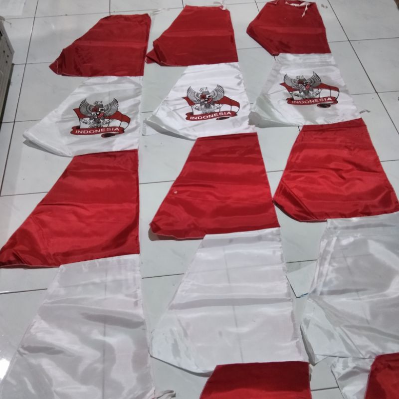 bendera umbul umbul merah putih panjang