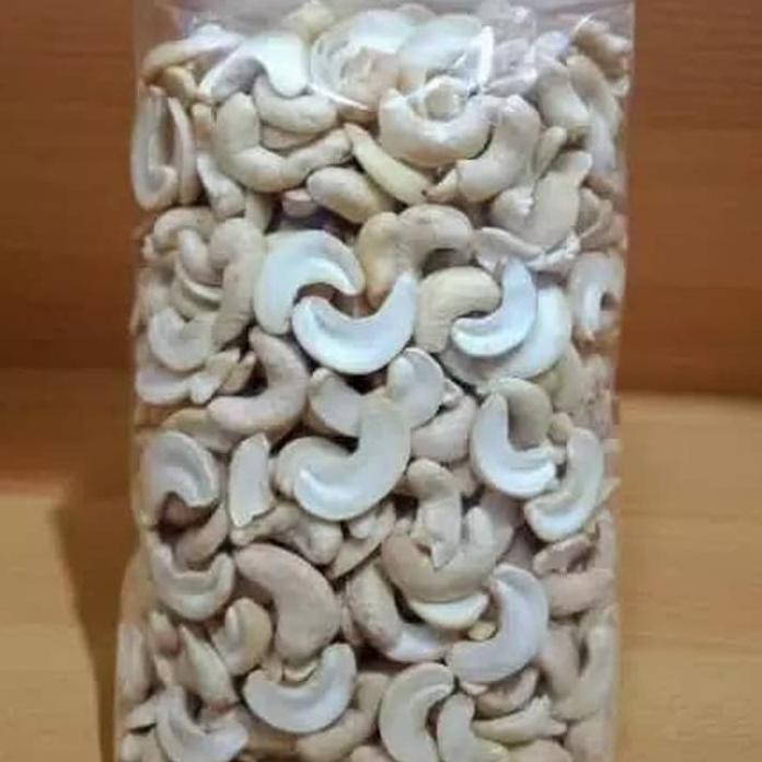 

KACANG MEDE MENTAH BELAH 2 / SPLIT 1 KG