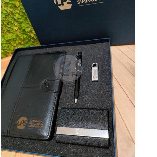 

New Custom USB Giftset. USB + Pen + Notes A5 + Card Holder Eksklusif, Kado Elegan Design Custom