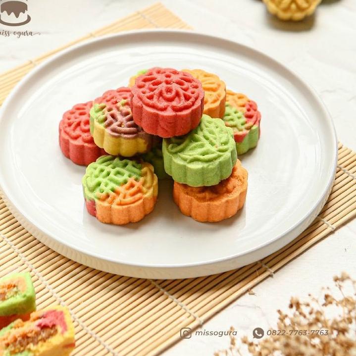 

ダ MOONSTAR mooncake pineapple tart / nastar Miliki