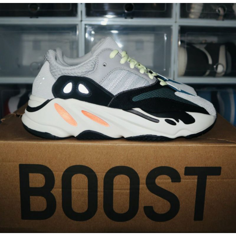 yeezy wave runner 8.5