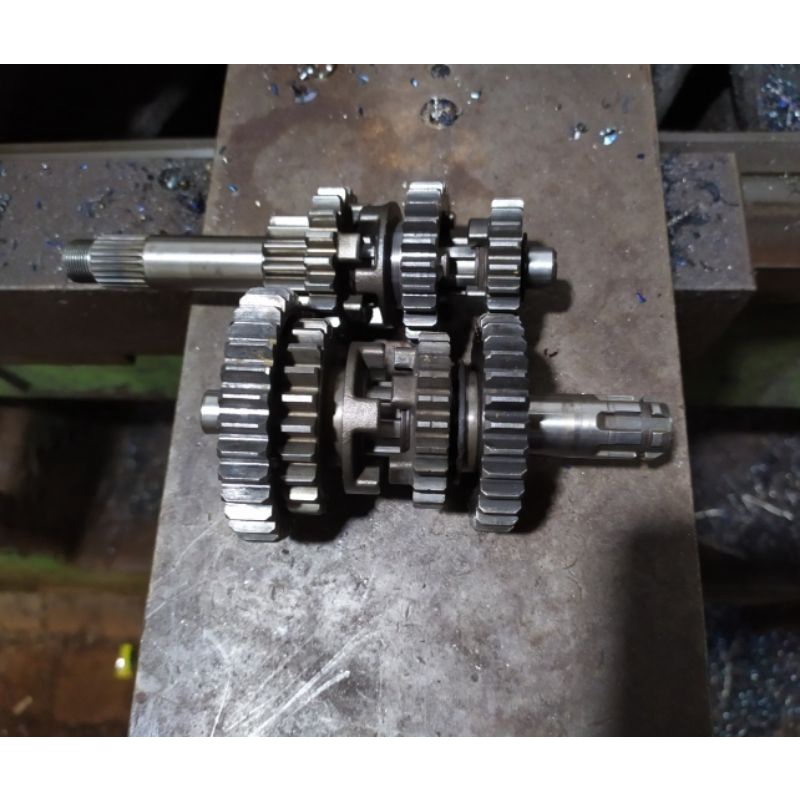 Rasio supraX 125/kharisma