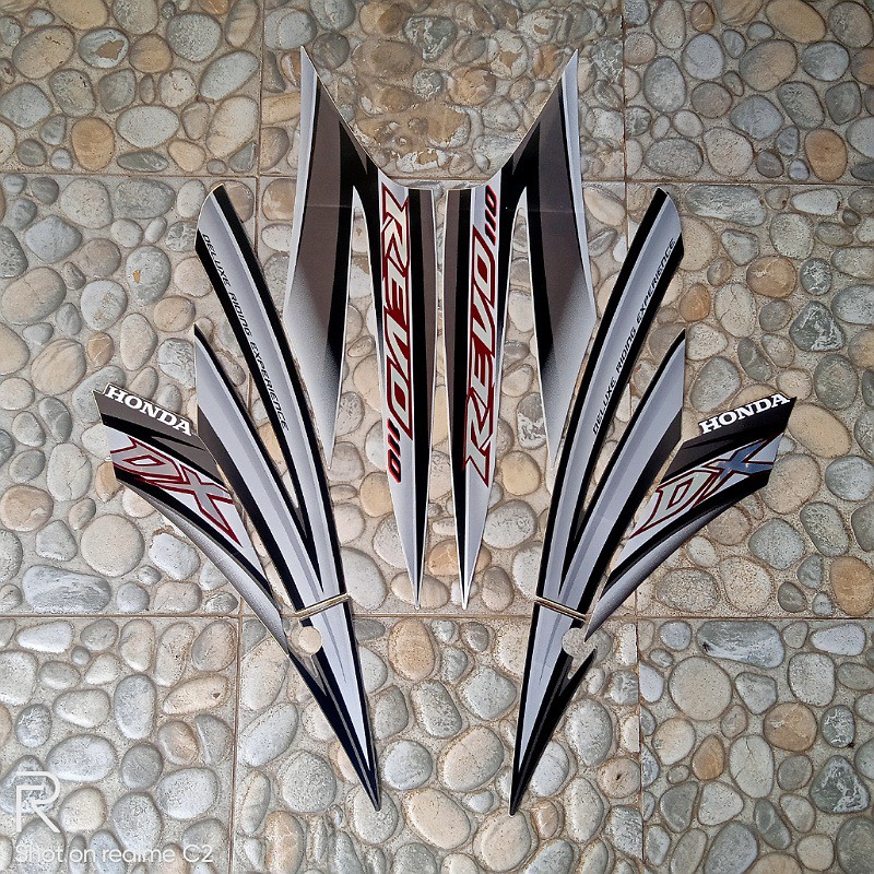 stiker/sticker striping motor honda REVO DX 110 2011 silver-abu