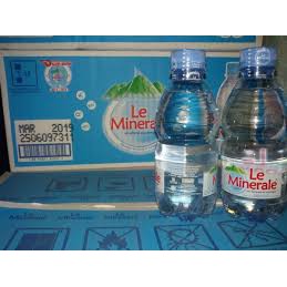 

Le Minerale 330 ml isi 24 Pcs