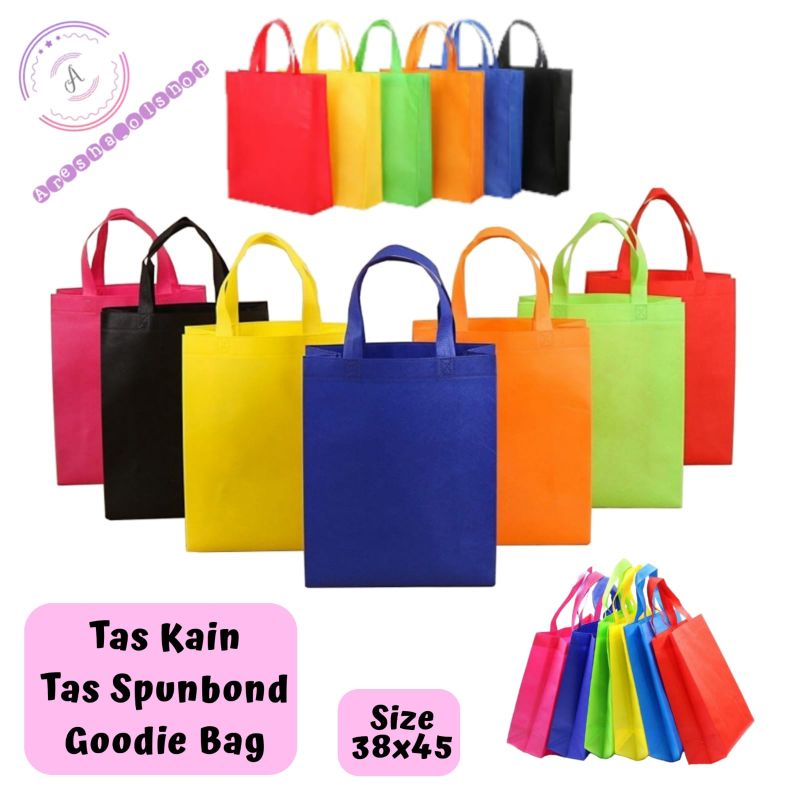 

Tas Spunbond Handle Tas Kain Polos Goodie Bag Ukuran 38x45 Cm HLS Isi 12pcs