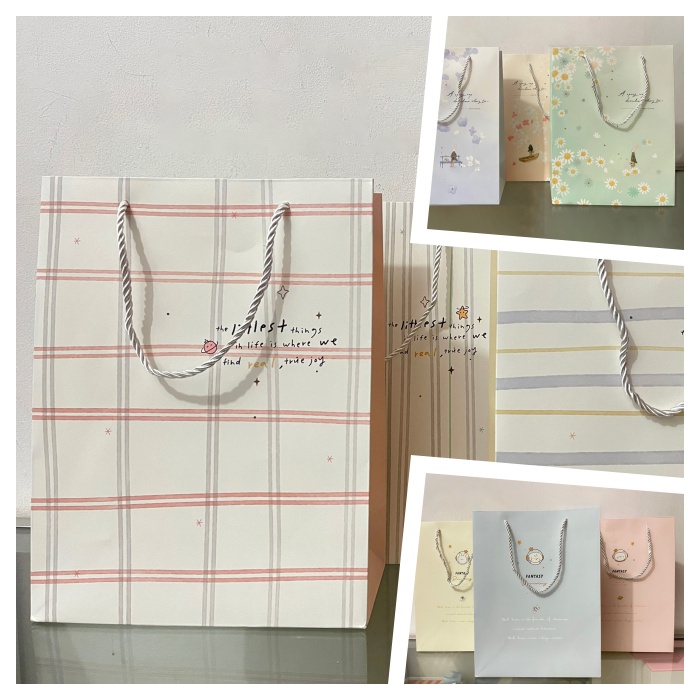 

Paper Bag Paperbag Gift Goodie Kantong Tas Tempat Bungkus Kado Hadiah Ulang Tahun Wisuda Karton Tebal
