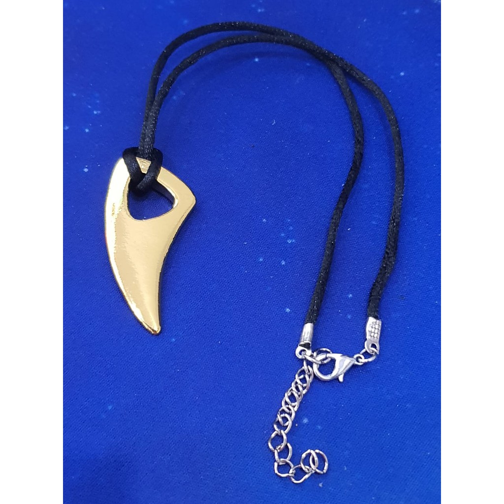 Kalung Pria Liontin Bentuk Gigi Serigala Bahan Titanium Steel