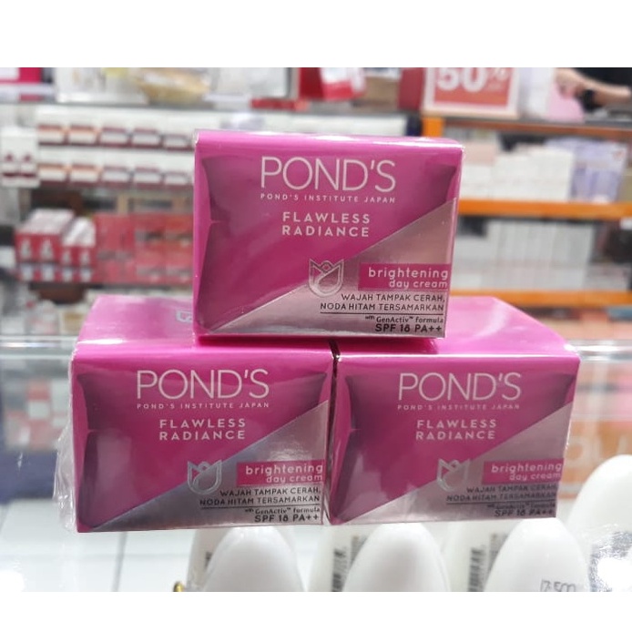 Ponds Flawless Radiance Brightening Day Cream SPF18 PA++ 10gr