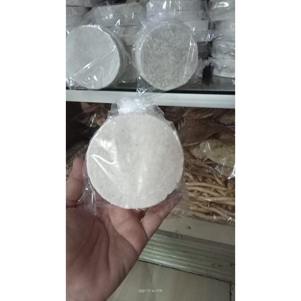 

GEPLAK / KUE SAGON KUE JADUL ASLI BOGOR 200 GR
