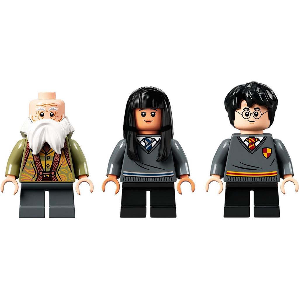 LEGO Harry Potter 76385  Hogwarts Moment Charms Class