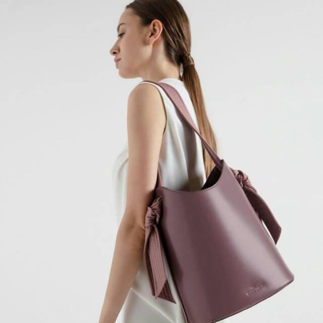 CHELLSARTASTORE - Ck Knot Bucket Bag Ori