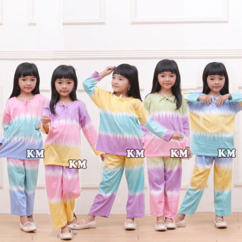 Setelan Anak Perempuan Motif Tiedye Pelangi Usia 5-6 Tahun Piyama Anak Lengan Panjang Kekinian