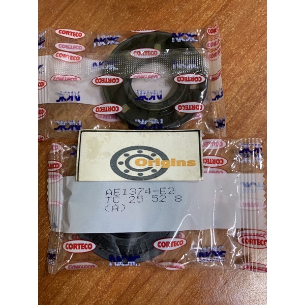 

OIL SEAL TC 25 x 52 x 8 NOK ORIGINAL