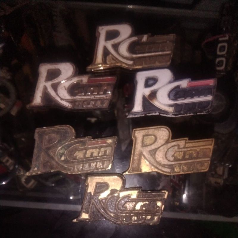 emblem sayap rc 100
