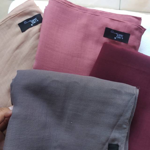 Arabian Voal by WR Scarf ukr. 140x140