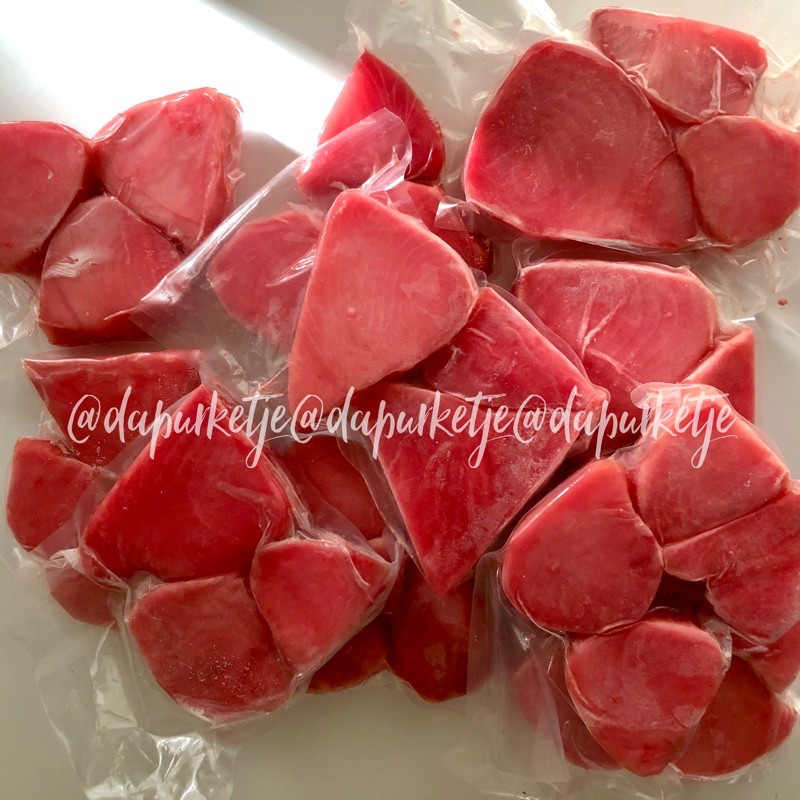 

FILLET IKAN TUNA 500GR / TUNA FILLET / TUNA STEAK / TUNA PARCEL (FROZEN)