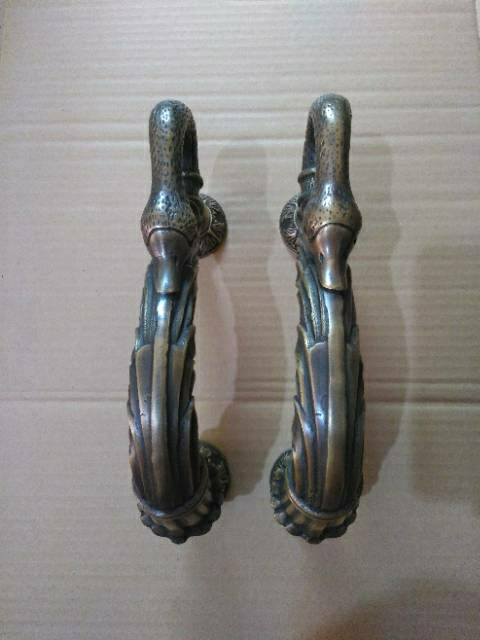 Handle Pintu Rumah Kuningan Antik Murah Motif Angsa Titik Ular