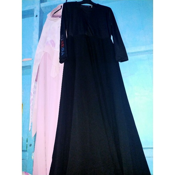 gamis sisesa hitam