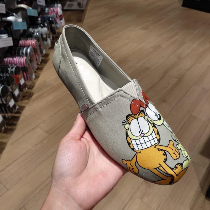 garfield bobs skechers