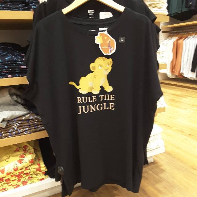 UNIQLO ORIGINAL Minion Pokemon Kaos Tshirt One Piece Yoasobi Jujutsu Disney GARANSI TERMURAH SALE