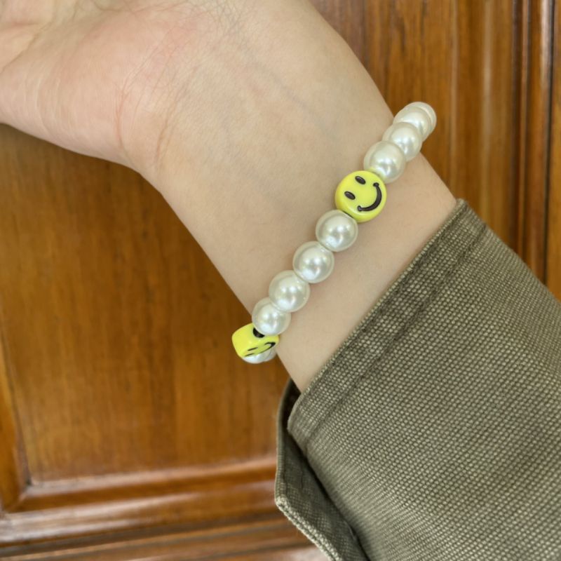 Smiley Pearl Necklace and Bracelet