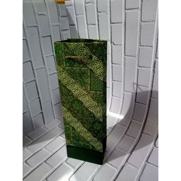 

Paper bag tipe botol ukuran 18×23 cm