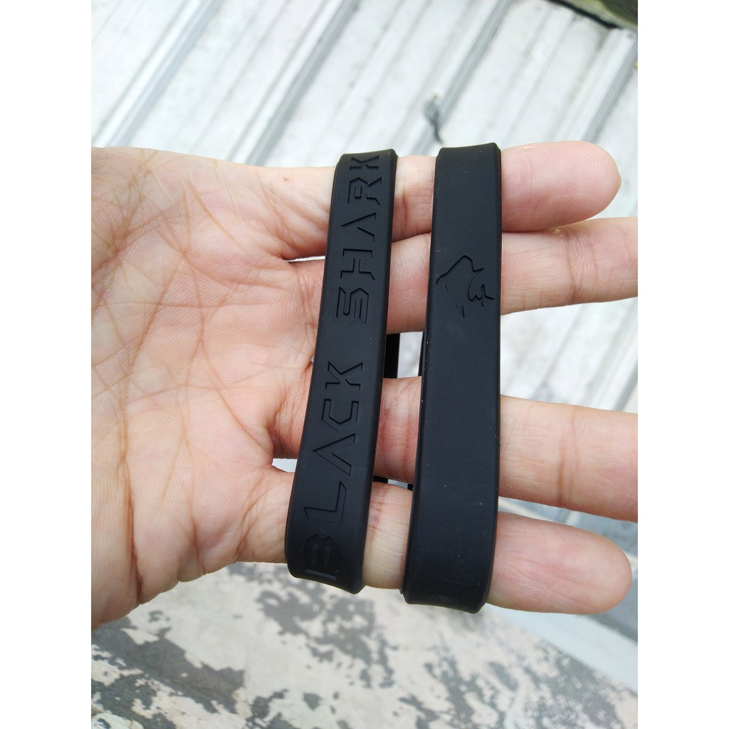 BLACK SHARK BRACELET GELANG KARET PRIA GAME SPORT BISA BAYAR DITEMPAT