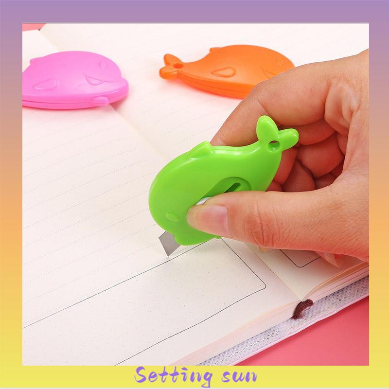 Mini Kartun Pemotong Utilitas Kecil Portabel Pemotong Unboxing Wortel Dolphin Whale Art Paper Cutter TN