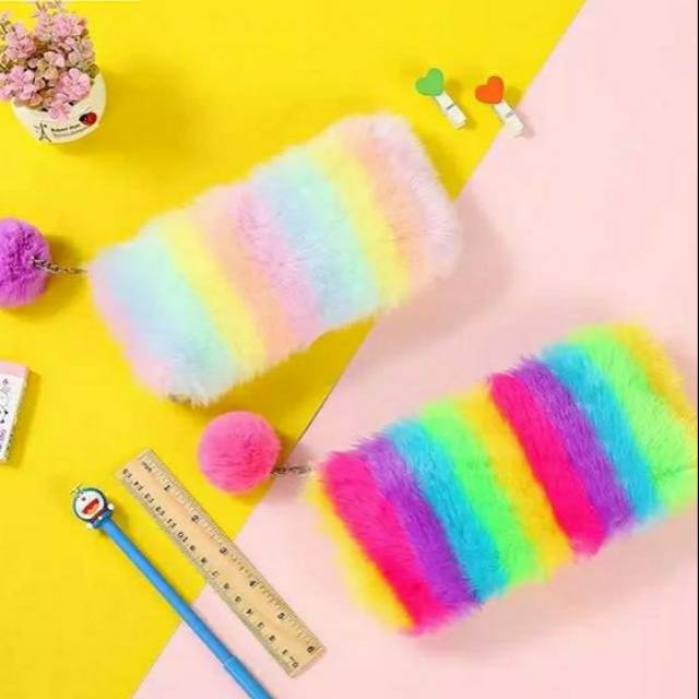 

UNICORN!! Tempat Pensil Bulu Rainbow