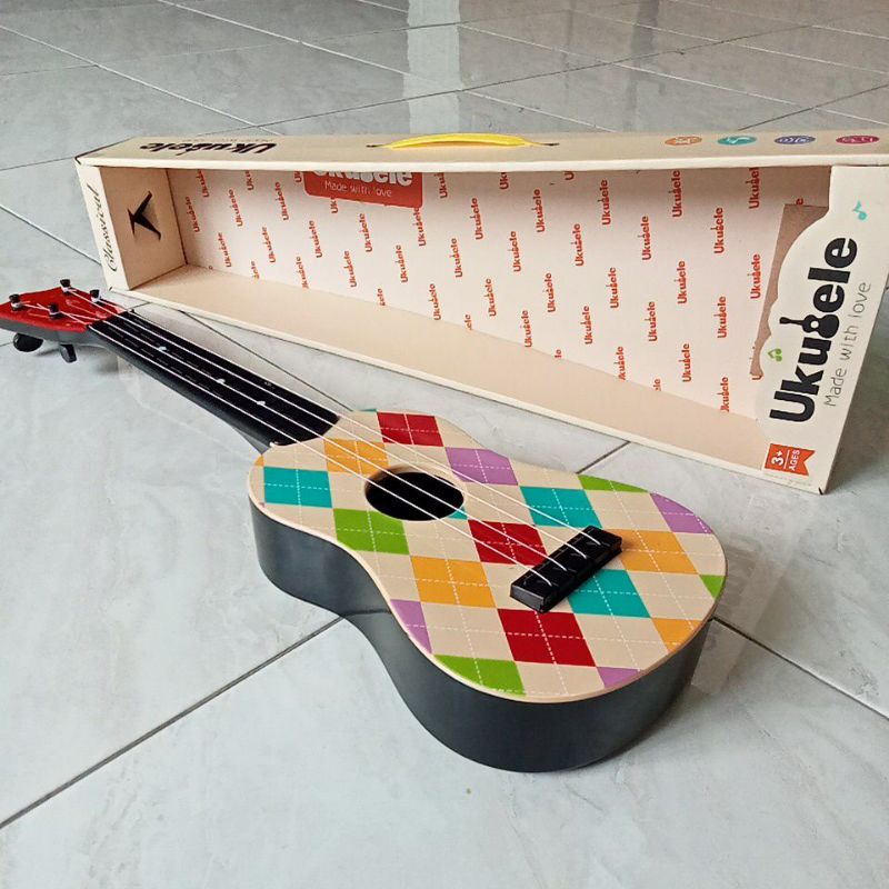 168C - Mainan Gitar Ukulele Bahan Plastik Tebal Warna Bagus 168C